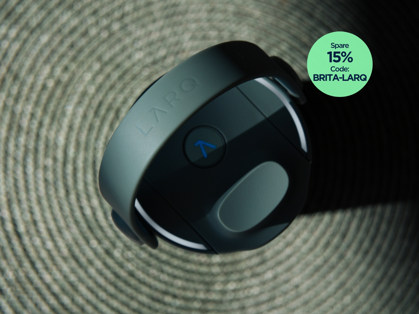 Detaillierter Blick auf den Deckel mit Henkel der BRITA LARQ Nahaufnahme des Deckels mit Henkel der BRITA LARQ Trinkflasche