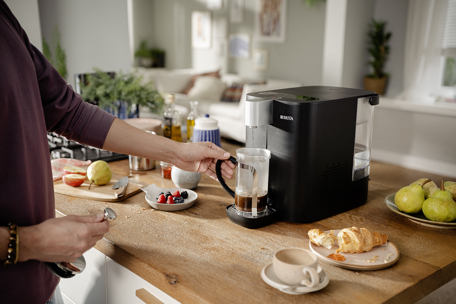 Von kühlen Drinks bis zu heißen Instant-Gerichten: Ganz einfach auf Knopfdruck die ideale Temperatur